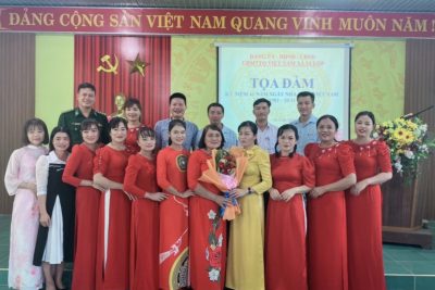 Được sự quan tâm của chính quyền địa phương. Ngày 17/11/2023, Đảng ủy-HĐND-UBND-UBMTTQ Việt Nam xã Ia Lốp tổ chức Tọa đàm kỷ niệm 41 năm ngày nhà giáo Việt Nam 20/11/1982-20/11/2023 cho các đơn vị trường học tại địa bàn xã.